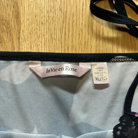 La Vie En Rose Silky Spaghetti Strap Floral Tops - Picture 6 of 7